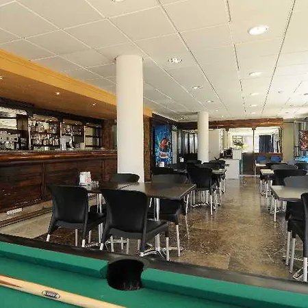 Melrose Place Lloret يوريت دي مار